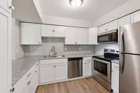 Kitchen - 4714 Lenore Ln, Eagan, MN 55122 photo 1 of 3