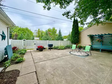 Exterior - 638 3rd St, Tracy, MN 56175 photo 7 of 14