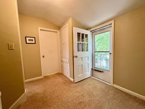 Entry Way - 638 3rd St, Tracy, MN 56175 photo 5 of 5