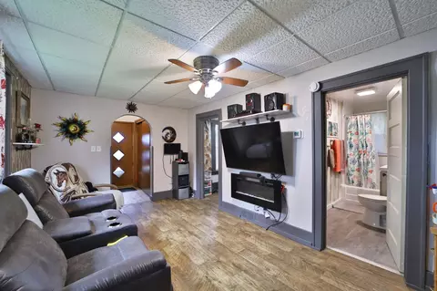 Entry Way - 1324 Mill Ave, Brainerd, MN 56401 photo 2 of 3