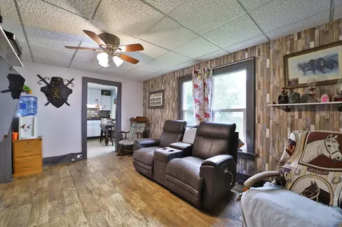 Entry Way - 1324 Mill Ave, Brainerd, MN 56401 photo 3 of 3