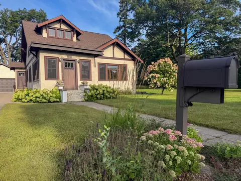 723 1st St NE, Little Falls, MN 56345