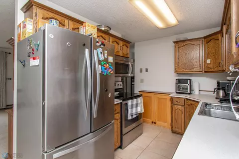Kitchen - 408 Sheyenne Dr, Horace, ND 58047 photo 1 of 6