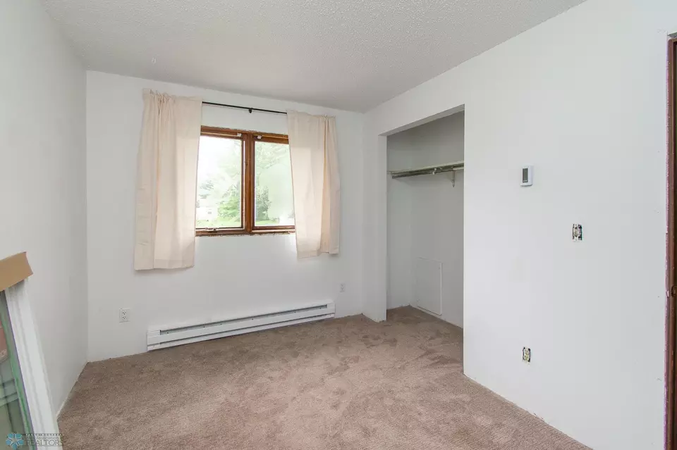 Bedroom - 408 Sheyenne Dr, Horace, ND 58047 photo 5 of 9
