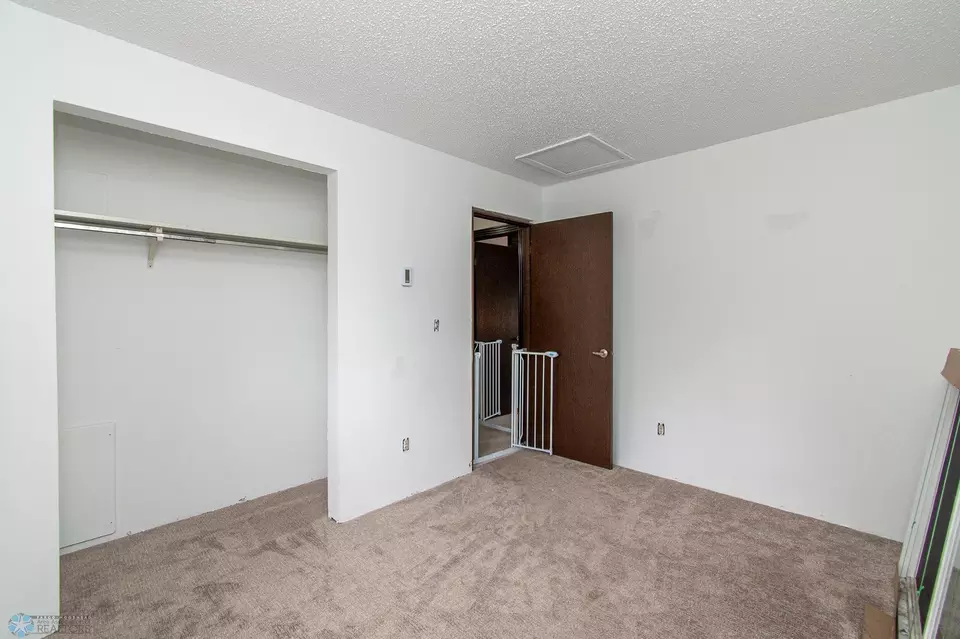 Bedroom - 408 Sheyenne Dr, Horace, ND 58047 photo 6 of 9
