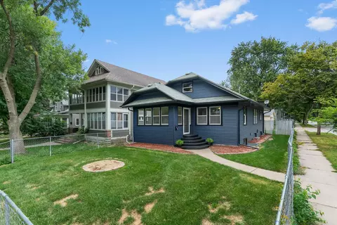 995 Wakefield Ave, Saint Paul, MN 55106
