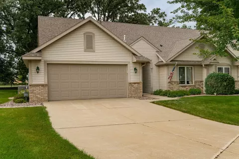 4915 Oaklawn Ln NW, Rochester, MN 55901