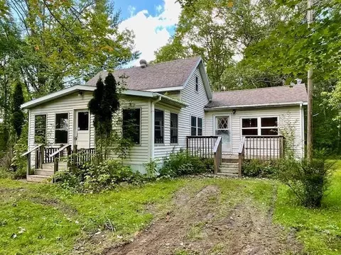 21696 60th Ave, Milaca, MN 56353