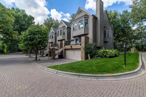 1641 Cedar Lake Pkwy, Minneapolis, MN 55416