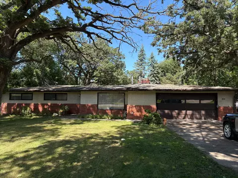 1400 E Old Shakopee Rd, Bloomington, MN 55425