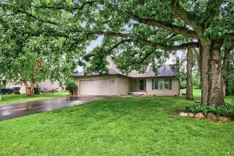 17475 Jaguar Path, Lakeville, MN 55044