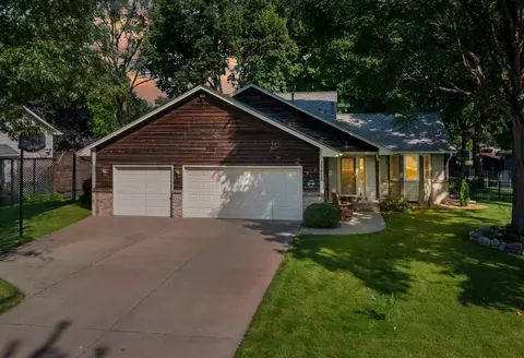 11418 Quebec Ave N, Champlin, MN 55316