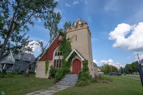 200 1st St E, Ada, MN 56510
