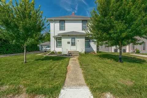 33 2nd St SW, Winnebago, MN 56098