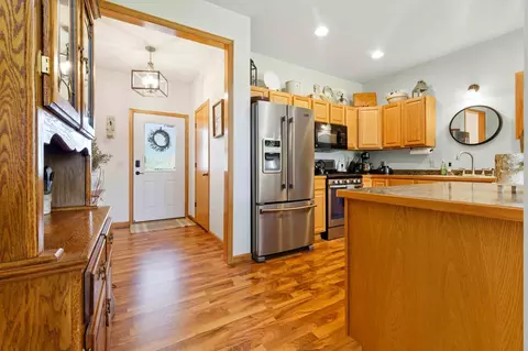 Entry Way - 15281 Clearview Ln, Brainerd, MN 56401 photo 4 of 12