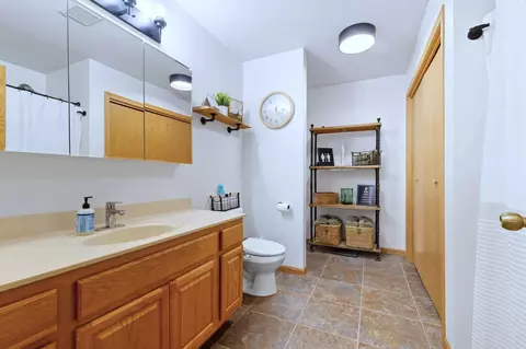 Bath - 15281 Clearview Ln, Brainerd, MN 56401 photo 1 of 3