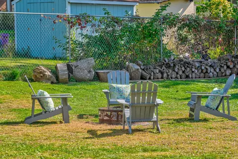 3554 Mcknight Rd N, White Bear Lake, MN 55110