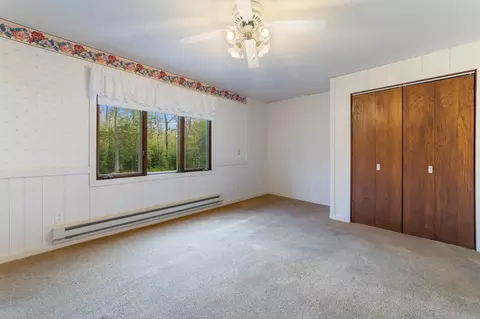Bedroom - 1020 Redbud St, Duluth, MN 55811 photo 3 of 4