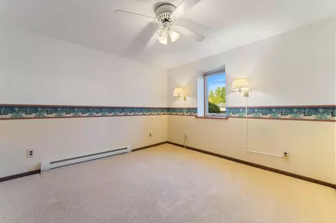 Bedroom - 1020 Redbud St, Duluth, MN 55811 photo 4 of 4