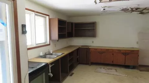 Kitchen - 712 5th Ave SE, Saint Cloud, MN 56304 photo 1 of 4