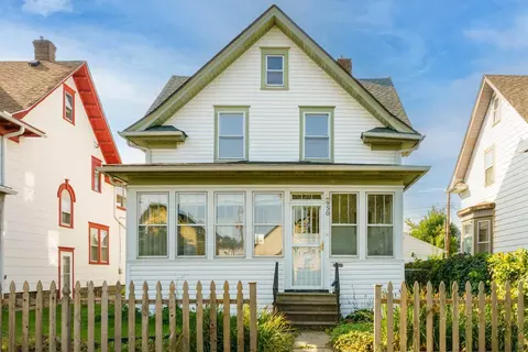 950 Aurora Ave, Saint Paul, MN 55104