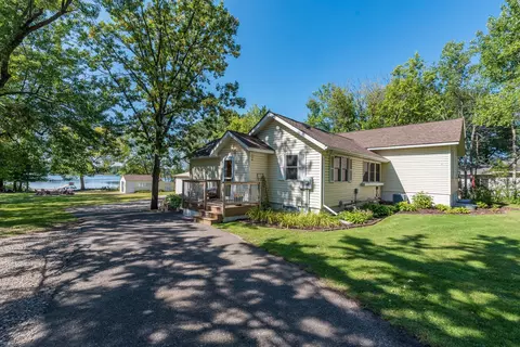 13395 Maplewood Dr, Baxter, MN 56425