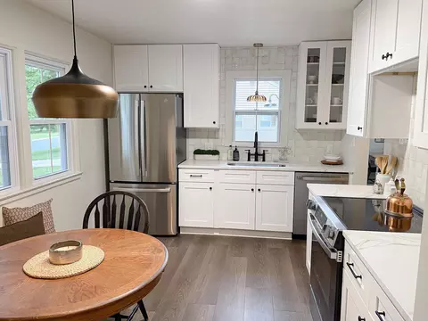 2205 Acorn Ln, South Saint Paul, MN 55075