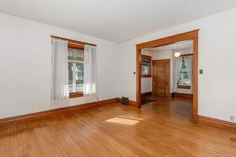 Living - 448 9th St, Red Wing, MN 55066 photo 3 of 5