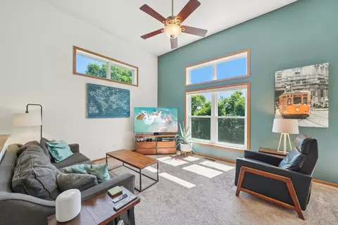 7657 Century Blvd, Chanhassen, MN 55317