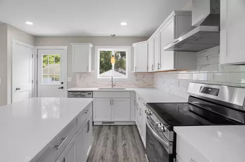 5244 Vincent Ave N, Brooklyn Center, MN 55430 photo 5
