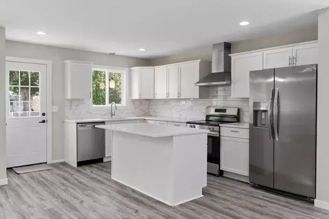 5244 Vincent Ave N, Brooklyn Center, MN 55430 photo 3