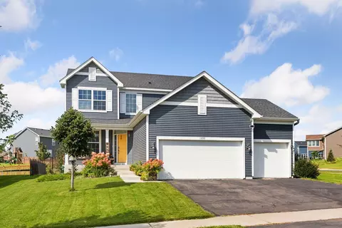 1250 Maple Ln, Carver, MN 55315