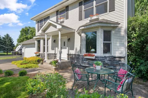 5920 Bayberry Dr, White Bear Lake, MN 55110
