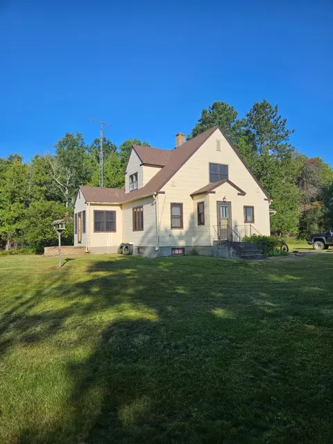 6402 Krull St, Williams, MN 56686 photo 2