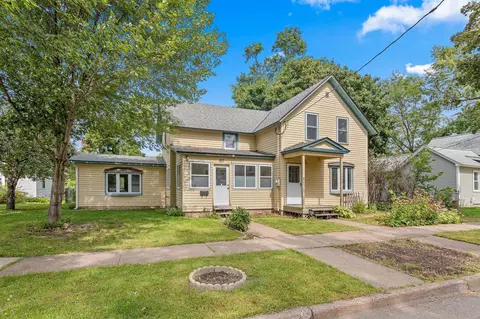 217 N 2nd St, New Richmond, WI 54017