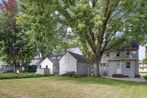 Exterior - 605 4th Ave SW, Austin, MN 55912 photo 3 of 4