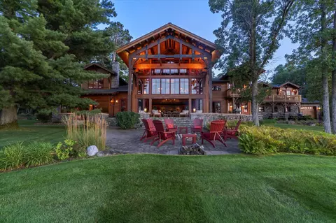 12374 Perkins Rd, Crosslake, MN 56442