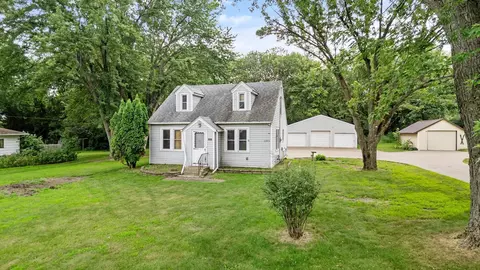 33863 Hastings St NE, Cambridge, MN 55008