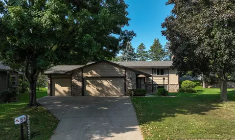 10733 Hopkins Cir S, Bloomington, MN 55420