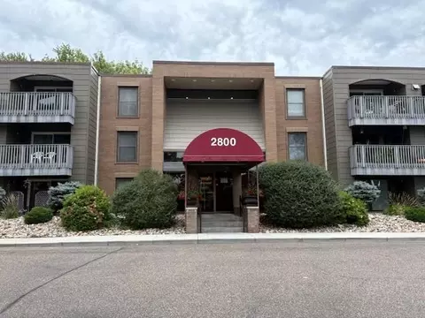 2800 Hamline Ave N #139, Roseville, MN 55113