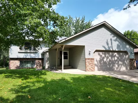 2817 Stearns Way, Saint Cloud, MN 56303