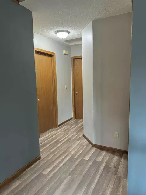 Entry Way - 2817 Stearns Way, Saint Cloud, MN 56303 photo 2 of 2