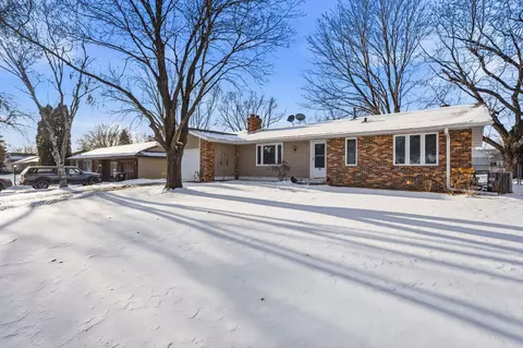 8206 Hemingway Ave S, Cottage Grove, MN 55016