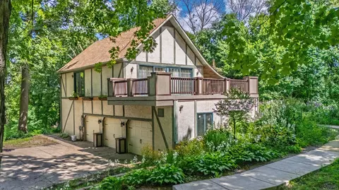 5420 Lake Sarah Heights Dr, Independence, MN 55357