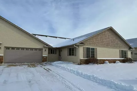 109 Nicklaus Path, Mankato, MN 56001