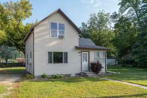 408 Chestnut Ave, Madison Lake, MN 56063