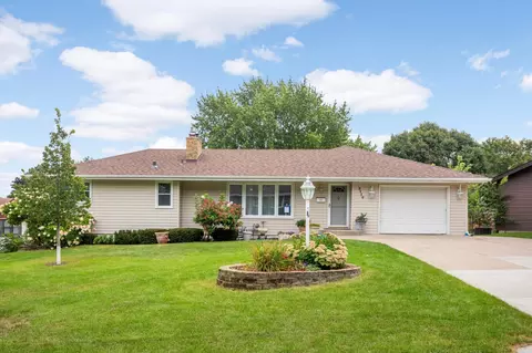 3110 Idaho Ave N, Crystal, MN 55427