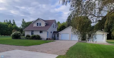 551 Wall Ave, Horace, ND 58047