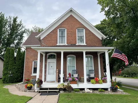 106 4th Grant Blvd E, Wabasha, MN 55981