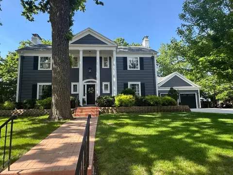 125 Homewood Dr, Fairmont, MN 56031